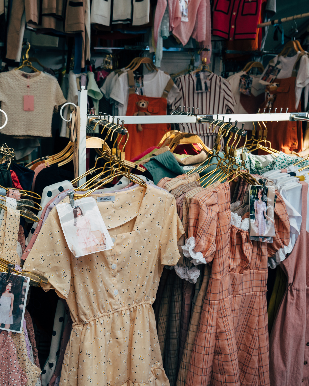 เสื้อผ้าแฟชั่นขายส่ง